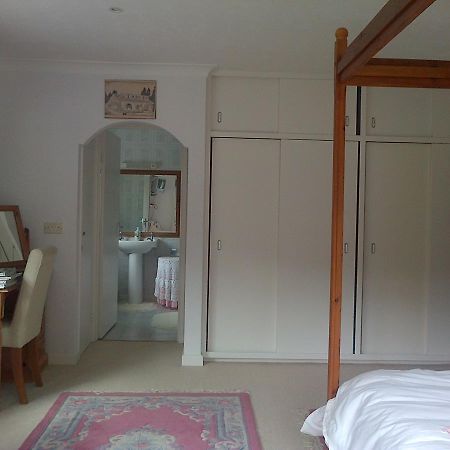 Follets B&B Pewsey Экстерьер фото