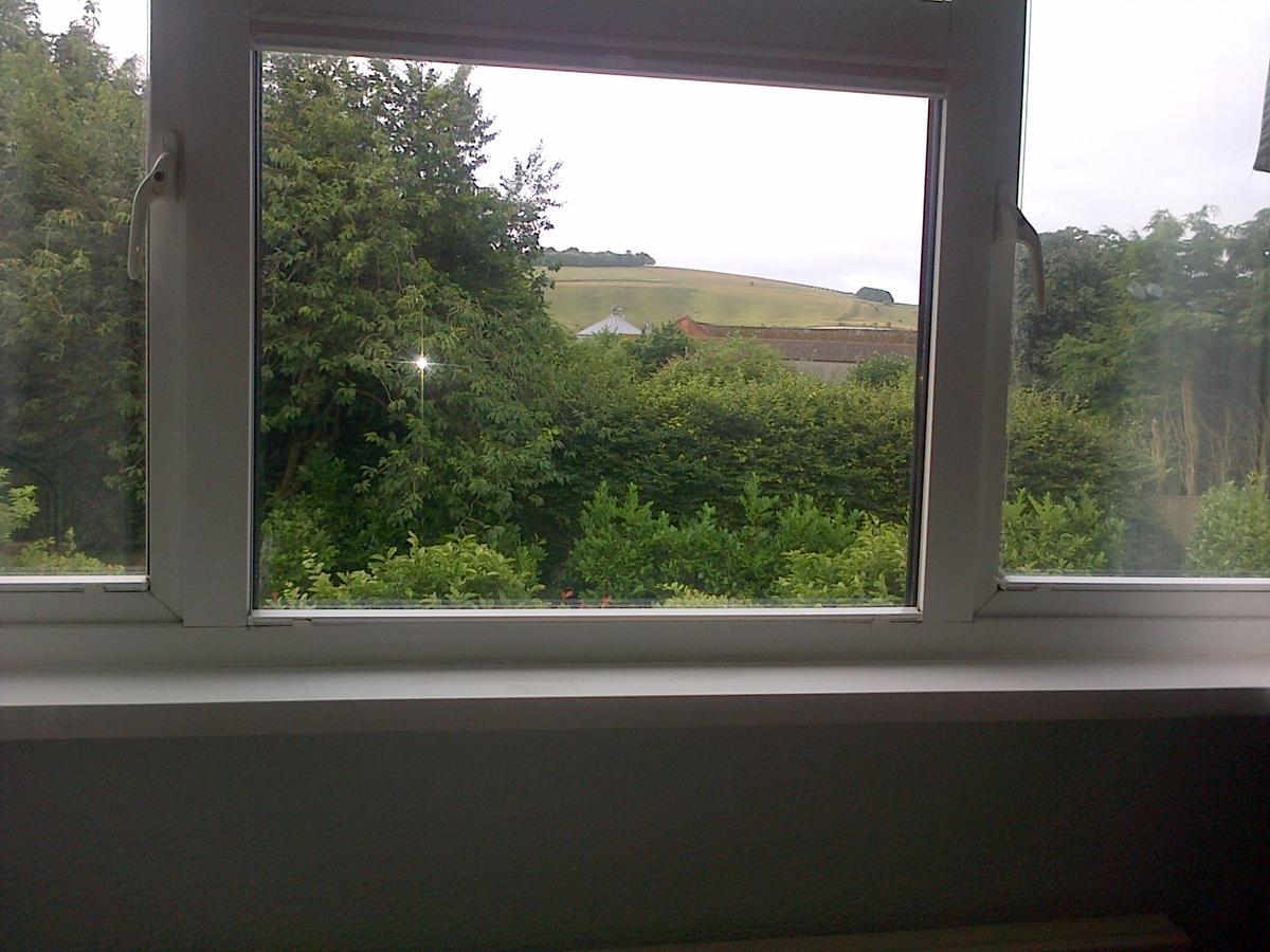 Follets B&B Pewsey Экстерьер фото